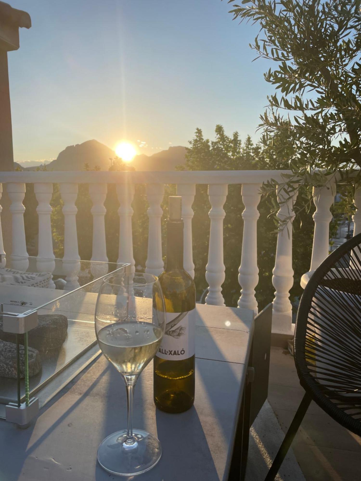 Casa Naru Albir, Duplex Appartement Met Ruim Terras En Buitenkeuken El Albir Bagian luar foto