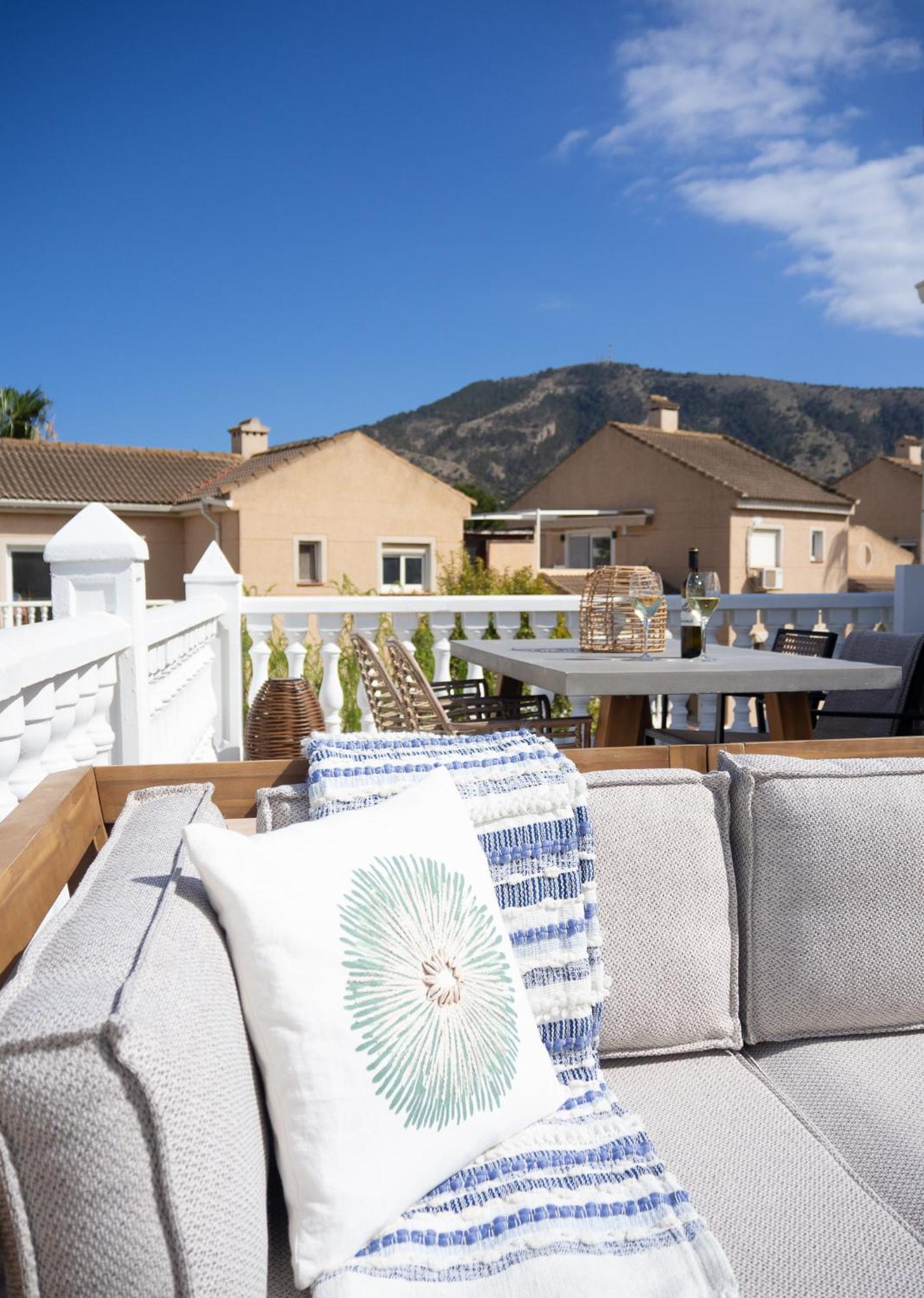 Casa Naru Albir, Duplex Appartement Met Ruim Terras En Buitenkeuken El Albir Bagian luar foto