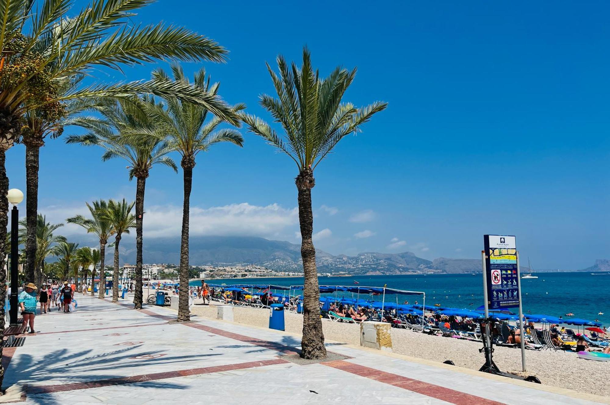 Casa Naru Albir, Duplex Appartement Met Ruim Terras En Buitenkeuken El Albir Bagian luar foto