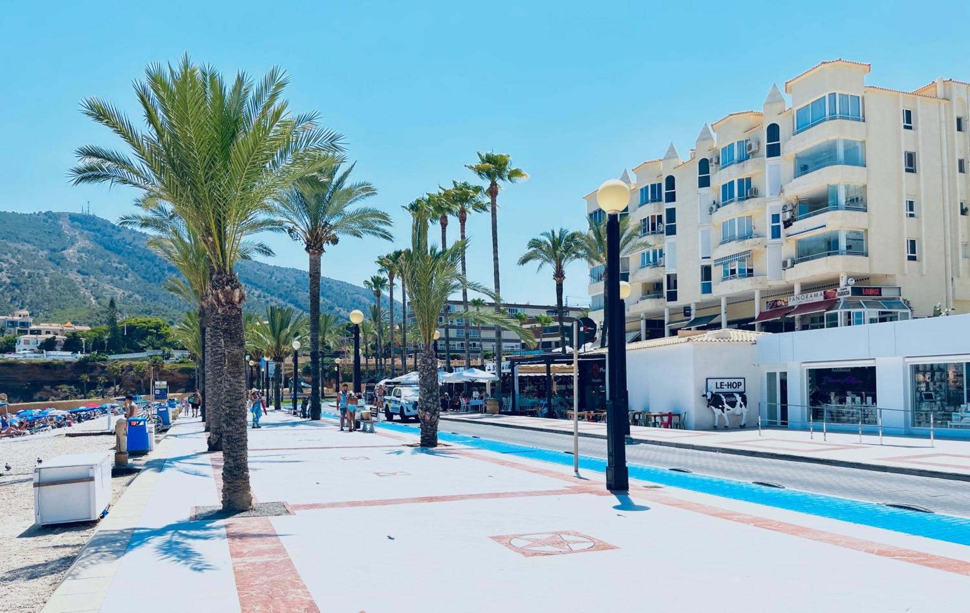 Casa Naru Albir, Duplex Appartement Met Ruim Terras En Buitenkeuken El Albir Bagian luar foto